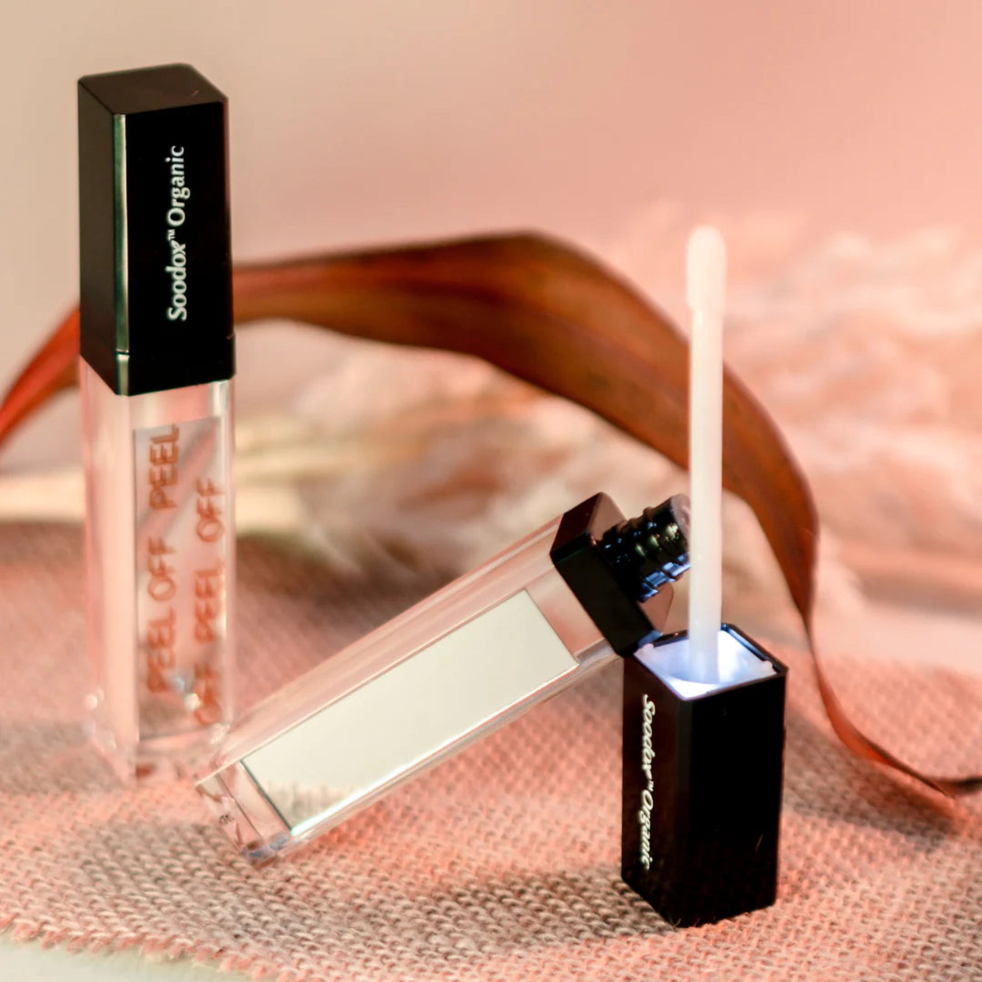 Soodox Organic Lip Plumper – Hydrating Gloss with Bonus Light & Mirror – Pink