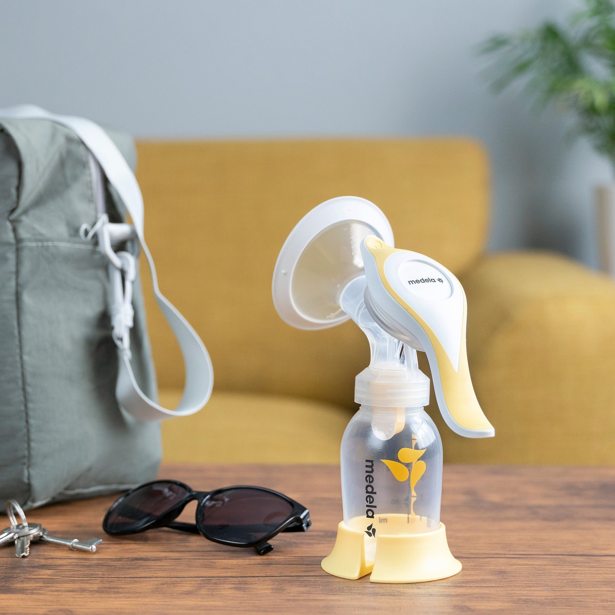 Medela Harmony™ Manual Breast Pump